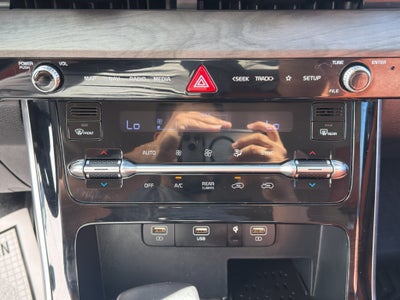 2024 Kia Carnival SX