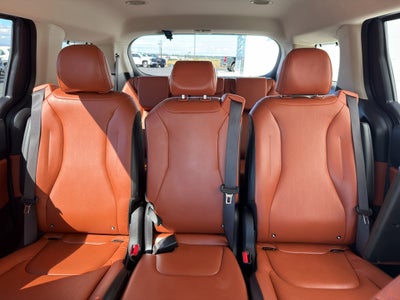 2024 Kia Carnival SX