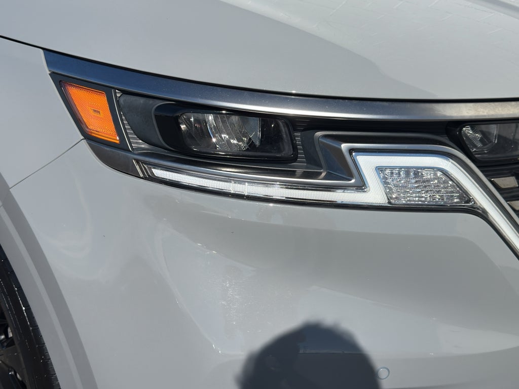 2024 Kia Carnival SX