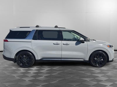 2024 Kia Carnival SX