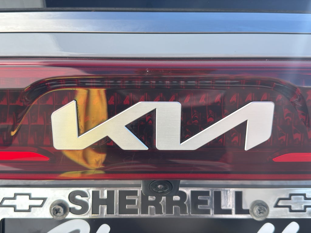 2024 Kia Carnival SX