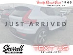 2024 Volvo XC40 Plus Bright Theme