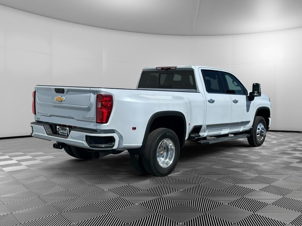 2026 Chevrolet Silverado 3500 HD High Country DRW