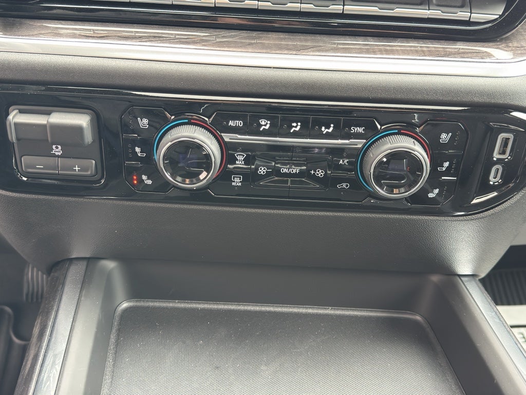 2025 Chevrolet Silverado 3500 HD LTZ