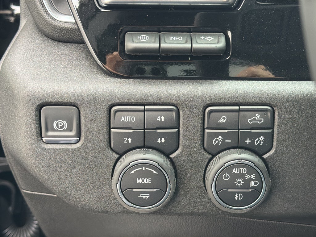 2025 Chevrolet Silverado 3500 HD LTZ